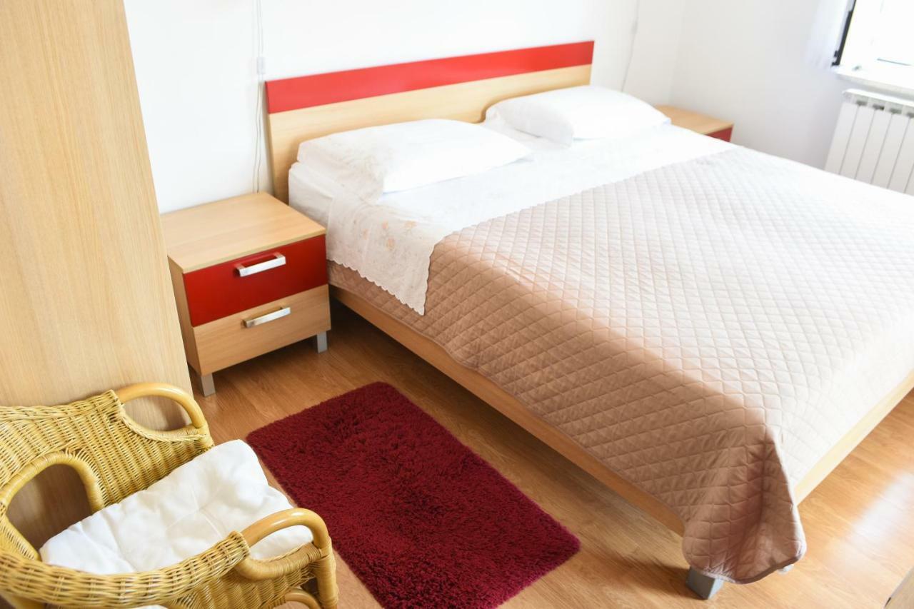 Rooms Ljubica Cres Exteriör bild