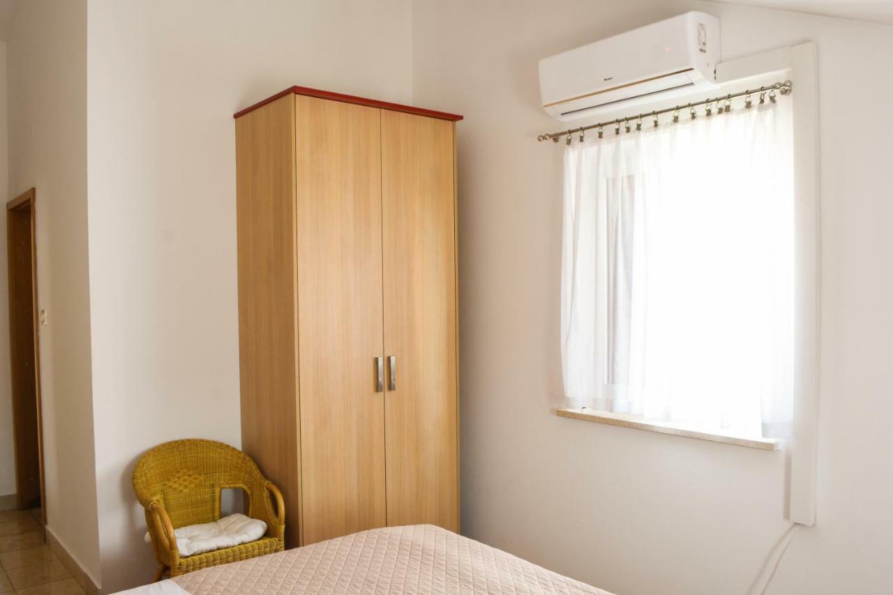 Rooms Ljubica Cres Exteriör bild
